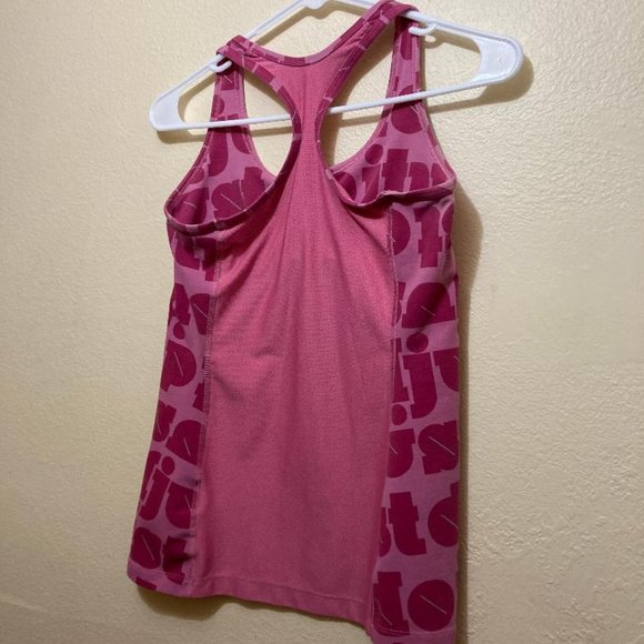 Nike Women's Pink 'Just Do It' Pattern Work Out Tank Top Built In Bra Size Small - Picture 2 of 7
